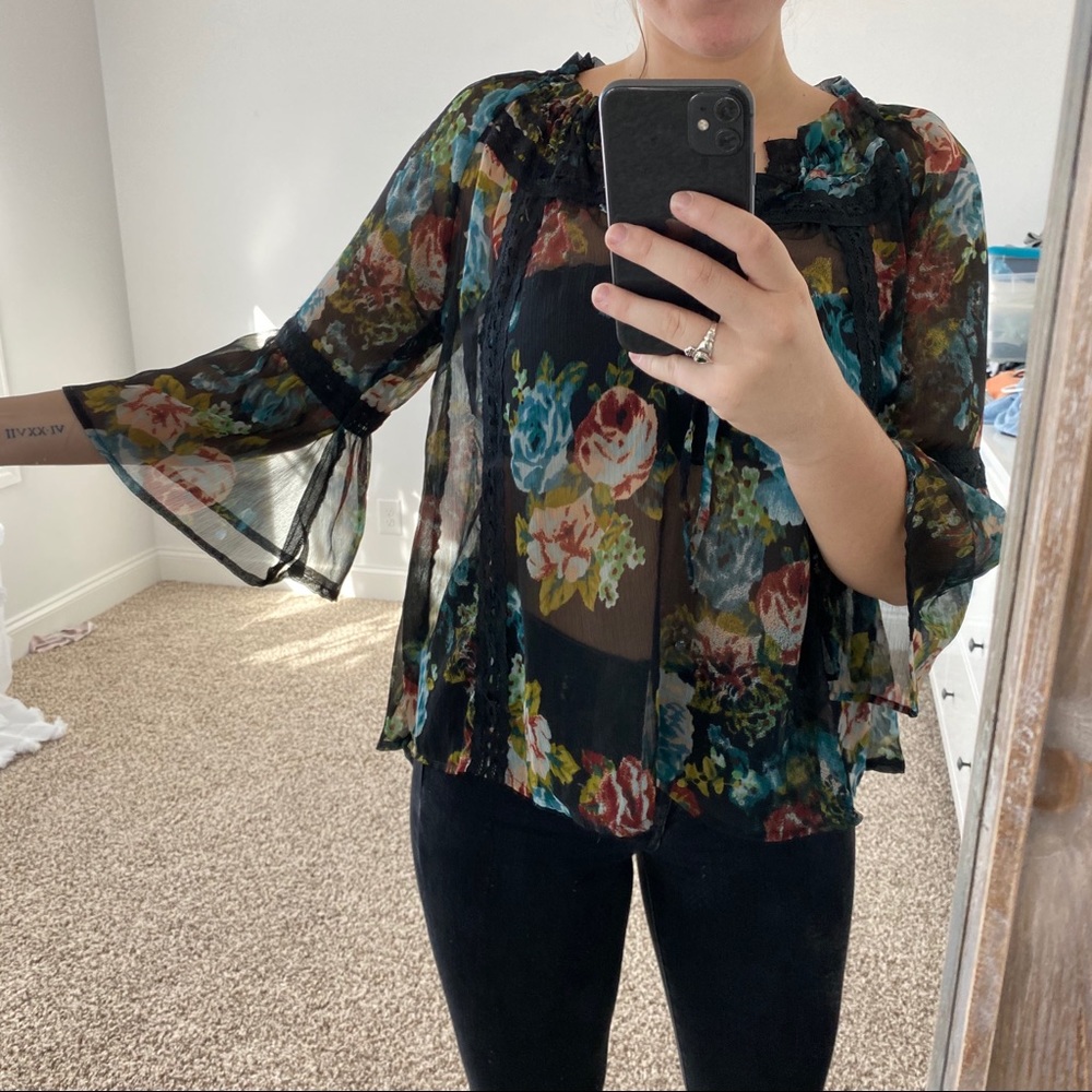 Buckle Blouse - Picture 8 of 9